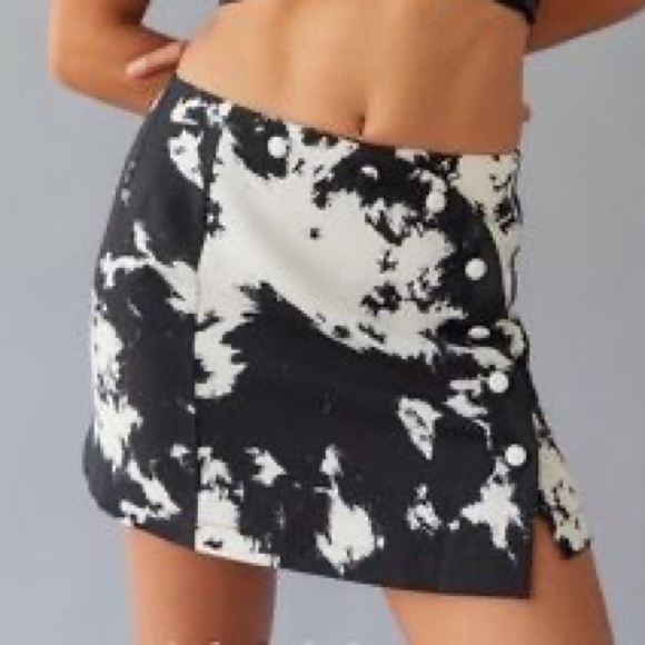 Cow print Urban Outfitters mini skirt with button details on front - Picture 3 of 3